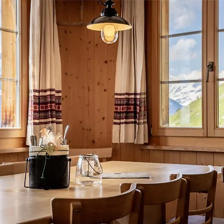 Inn Taellihuette *